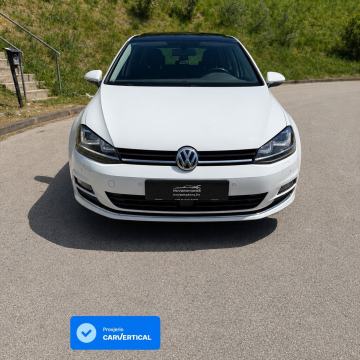VW Golf 7 1,6 TDI  DSG Navi Led Panorama Xenon ACC