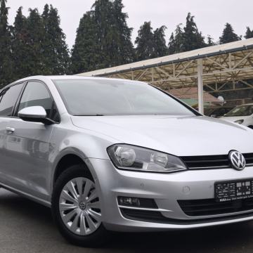 VW Golf 7 1,6 TDI NAVI ACC TEMPOMAT BLUETOOTH PARK PILOT I ASSIST
