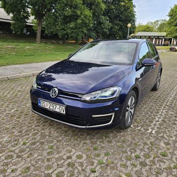VW e-Golf 7.5***100% STRUJA*82.000km*FULL OPREMA*ODLIČAN*JAMSTVO 2.g*