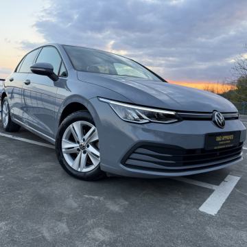 VW Golf 8 2,0 TDI,JAMSTVO 12mj,VIRTUAL,NAVIGACIJA,AMBI LIGHT,MF VOLAN