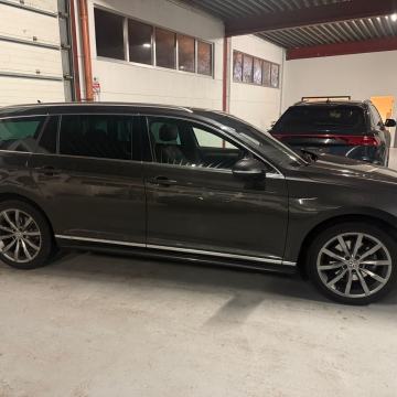 VW Passat Variant 2,0 TDI automatik R-line virtual cocpit/panorama/