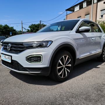 VW T-Roc 1,6 TDI STYLE, LED, JAMSTVO, SERVISNA, REG. 1 GODINU