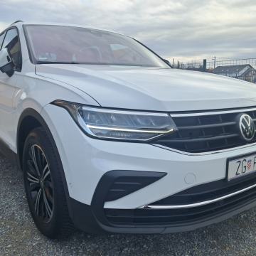 VW Tiguan 2,0 TDI*DSG*ACTIVE*KAMERA*NAVIGACIJA*ALU 18*FULL LED*KEYLESS