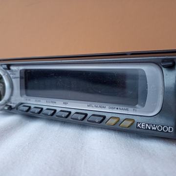 Kenwood KRC-591. radio-kasetofon, po dogovoru i bluetooth, 20-29 €