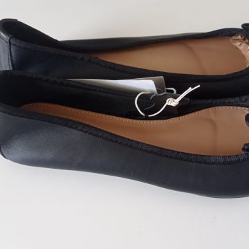 H&M kožne balerinke, vel. 39, nove s etiketom