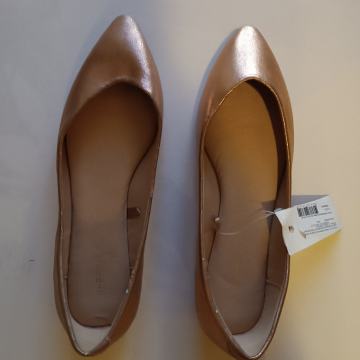 Prodajem zlatno-bakrene Parfois balerinke vel. 37