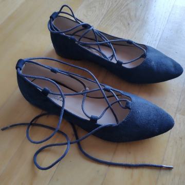 Tamnoplave balerinke