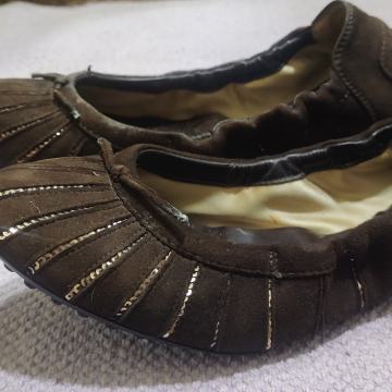 TOD'S balerinke br.37 15€