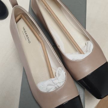 Vagabond balerinke nove