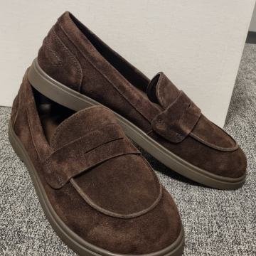 Ženske lofere.Mokasinke.Velur.Prirodna brušena koža.