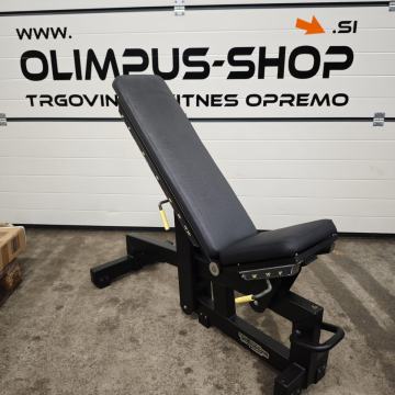 Technogym Pure Strength nastavljiva adjustable bench - Black