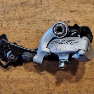 Shimano XT stražnji mjenjač, 9 brzina