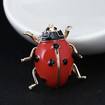 BROŠ BUBAMARA - NOVO