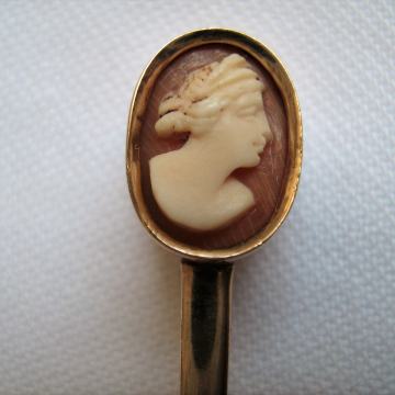 BROŠ CAMEA - STARO ZLATO  14 kt Cameo gold brooch