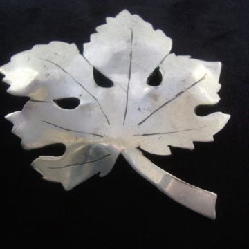 BROŠ  JAVOROV LIST -STARINSKI Art deko 1930-40