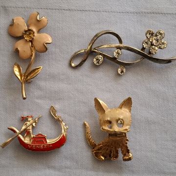 BROŠEVI. Metal-Kristali-Emajl. 4 kom. Mob