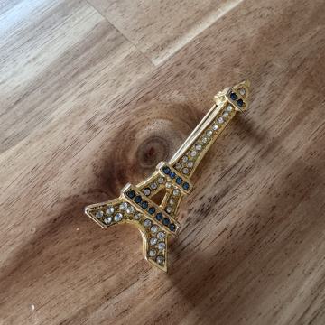 Broš Eifelov Toranj