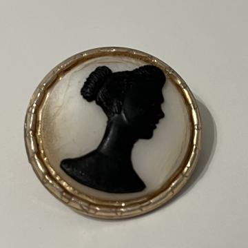 Stari  cameo broš/TOTALNA ČISTKA