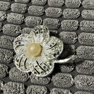 Starinski  filigranski broš / TOTALNA ČISTKA