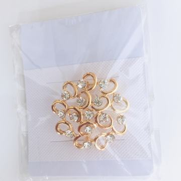 ZLAĆANI BROŠ S KRISTALIĆIMA