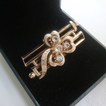 ZLATNI BROŠ - STARO ZLATO 14 KT 585