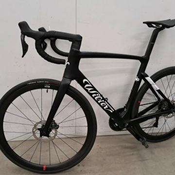 WILIER CENTO 10 HYBRIDE SHIMANO ULTEGRA Di2 - 250Wh - CARBON WHEELS