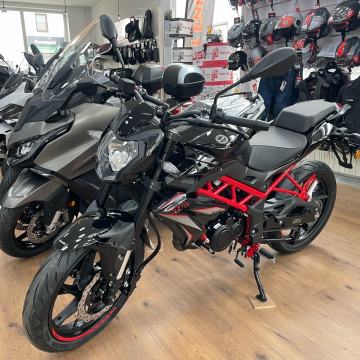 Benelli BN 125 - NOVO !