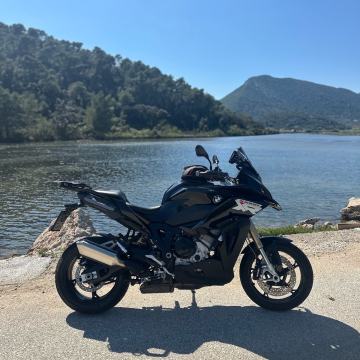 BMW S1000XR 1000 cm3