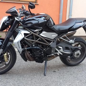 MV Agusta Brutale 990 R 2016 god.