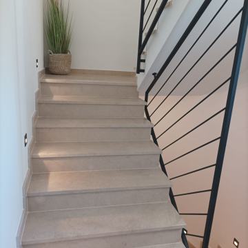 Gazišta + čela za stepenice, materijal Južina Moka