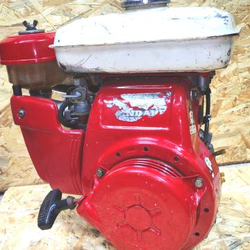 Honda G150 – 4,5 KS – Odličan za motokultivatore, pumpe, generatore!