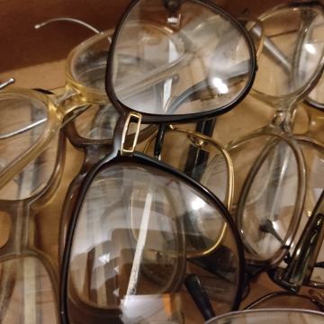 dioptrijske naočale- lot