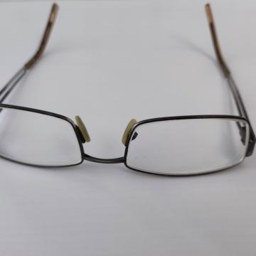 Kvalitetni okviri (dioptrijske naočale)