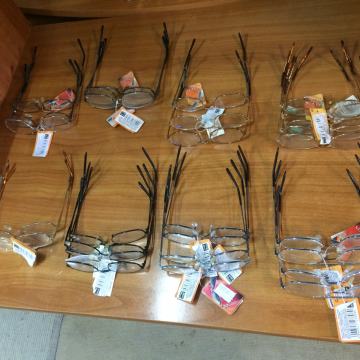 ** Naočale za čitanje  + dioptrija **