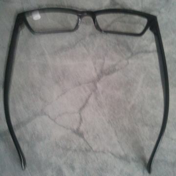 Naočale dioptrijske za oba oka dioptrija +3 , vidi slike!