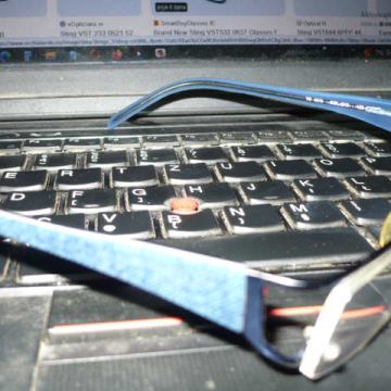 STING dioptrijske naočale, očuvano, nije puno korišteno.