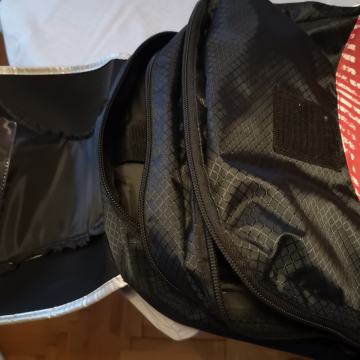 Prodajem  školsku torbu za dječake