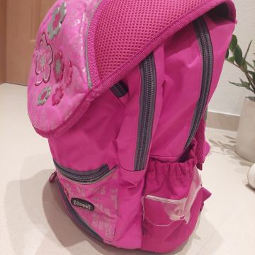 Skolska torba  street