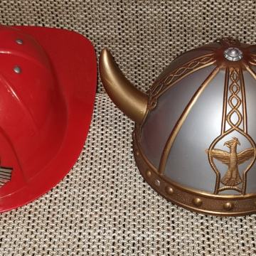 Za maškare Vitez i Vatrogasac, 3 eura kom Zg