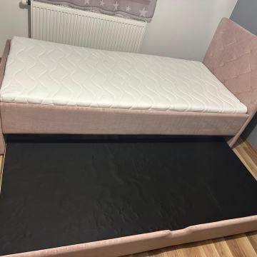 Krevet 200cm x 90cm sa uzglavljem+ dodatna ladica za madrac