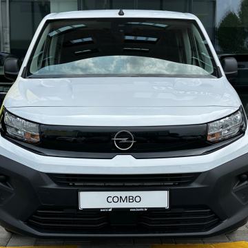 Opel Combo CrewVan 1,5 D AT8 L2H1 - Dostupno odmah