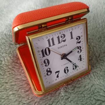 DŽEPNI ILI PUTNI SAT SA ZVONJAVOM KAO NOV