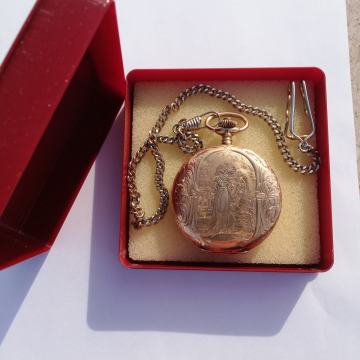 Raritetni ZLATNI džepni sat Seneta !!!