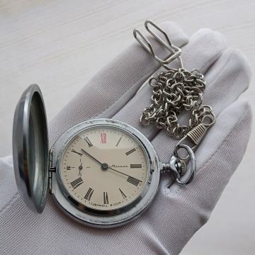 RUSKA MUNJA/MOLNIJA, SSSR UKRASNI vintage džepni mehanički sat