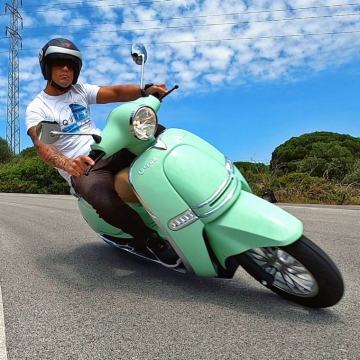 !!AKCIJA!! E-Fun Pusa električni moped/skuter 5.5kW, 72V, 52Ah CATL