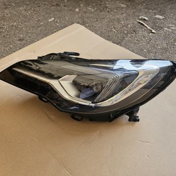 OPEL ASTRA K 15-21 FAR LIJEVI 39209069 39228805 NOVO