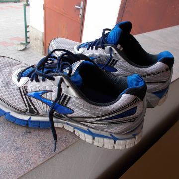 Brooks,original patike,malo nosene,broj46-47