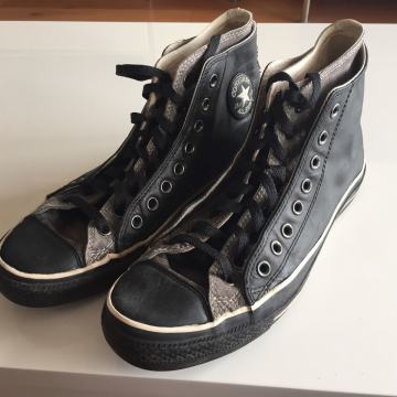 CONVERSE CRNE KOŽNE PATIKE TENISICE BR.43 DVOSTRUKO KOPCANJE