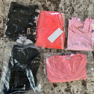 Zenska odjeca za fitness LOT 6 kom