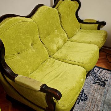 TROSJED,I DVIJE FOTELJE